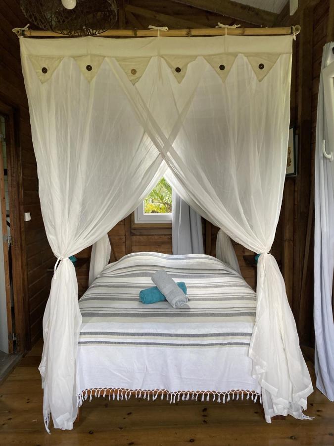 Bungalow A Flanc De Colline Le Morne-Rouge Exterior foto